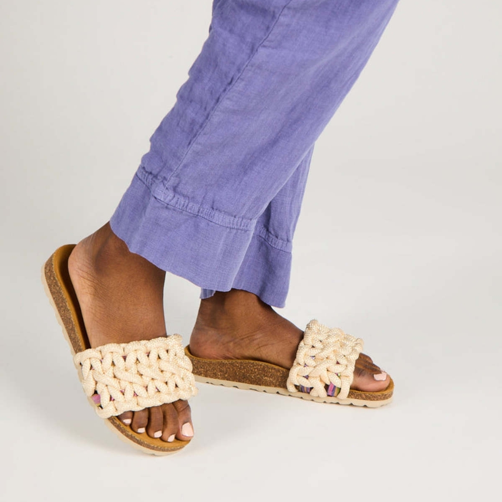 Intentionally Blank Macro Sandals In Vanilla Size 38 / 7.5-8